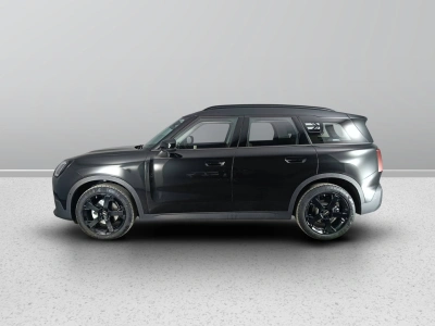 6 - MINI Countryman Cascioli Group