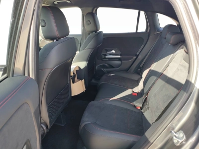 8 - Mercedes-Benz GLA Cascioli Group