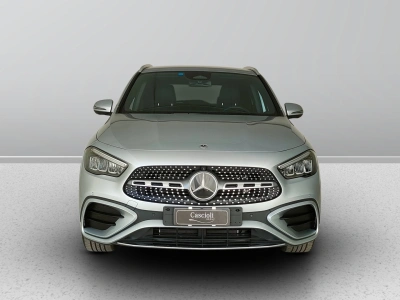 2 - Mercedes-Benz GLA Cascioli Group