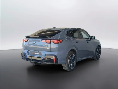 4 - BMW iX2 Cascioli Group