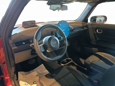 8 - MINI Cooper Cascioli Group