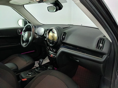 10 - MINI Countryman Cascioli Group