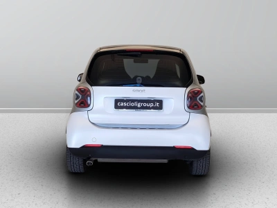 4 - smart fortwo Cascioli Group