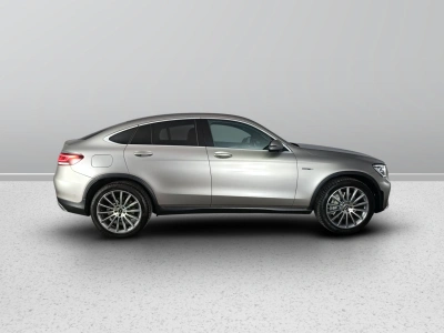3 - Mercedes-Benz GLC Cascioli Group