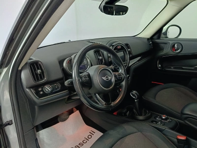 7 - MINI Countryman Cascioli Group