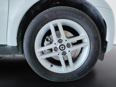 9 - smart fortwo Cascioli Group