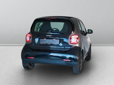 6 - smart fortwo Cascioli Group