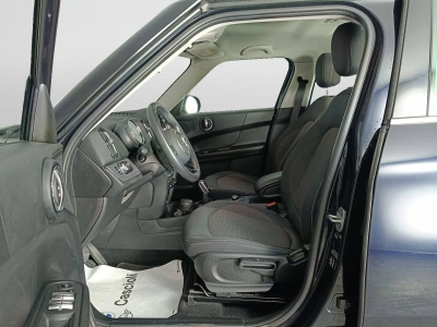 8 - MINI Countryman Cascioli Group