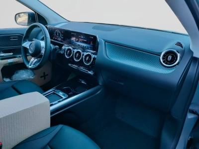 10 - Mercedes-Benz GLA Cascioli Group