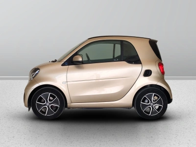3 - smart fortwo Cascioli Group