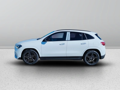 3 - Mercedes-Benz GLA Cascioli Group