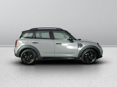 3 - MINI Countryman Cascioli Group