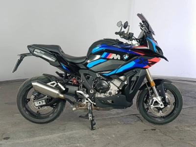 1 - BMW Motorrad XR Cascioli Group