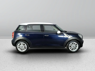 3 - MINI Countryman Cascioli Group