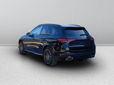 4 - Mercedes-Benz GLC Cascioli Group