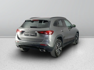 4 - Mercedes-Benz GLA Cascioli Group