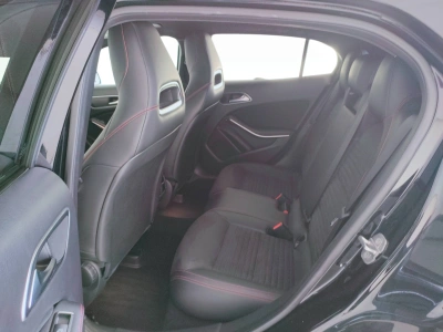 10 - Mercedes-Benz GLA Cascioli Group