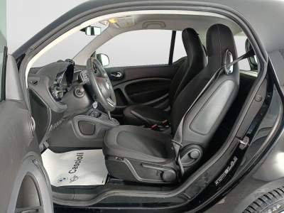 8 - smart fortwo Cascioli Group