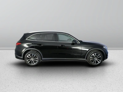 3 - Mercedes-Benz GLC Cascioli Group