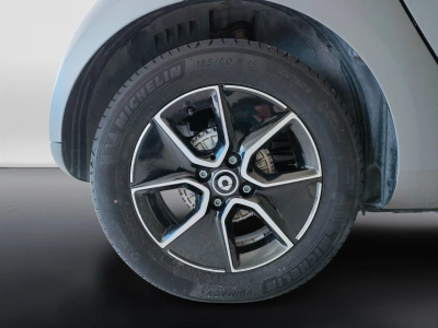 10 - smart fortwo Cascioli Group