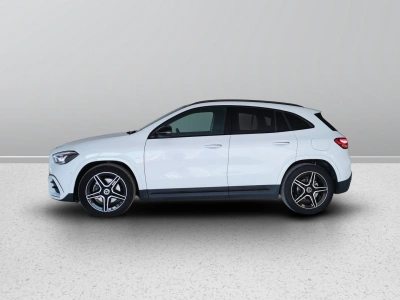 3 - Mercedes-Benz GLA Cascioli Group