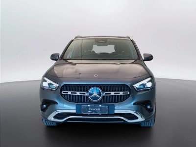 2 - Mercedes-Benz GLA Cascioli Group