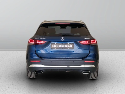 4 - Mercedes-Benz GLA Cascioli Group