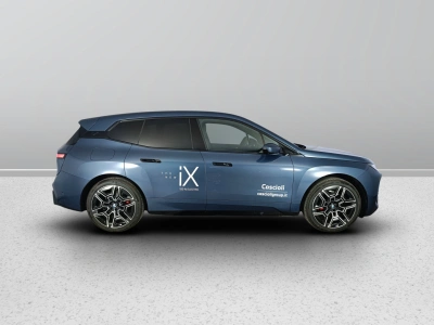 6 - BMW iX Cascioli Group