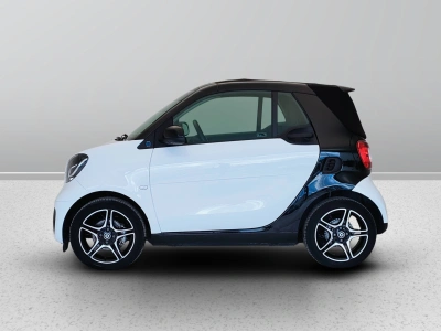 3 - smart fortwo Cascioli Group