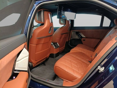 9 - BMW Serie 7 Cascioli Group