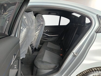 9 - BMW Serie 3 Cascioli Group