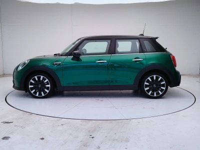 8 - MINI Cooper Cascioli Group