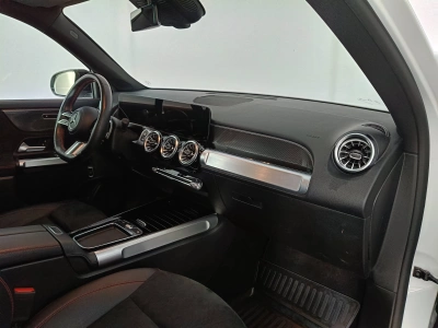 10 - Mercedes-Benz GLB Cascioli Group