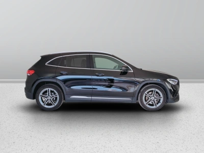7 - Mercedes-Benz GLA Cascioli Group
