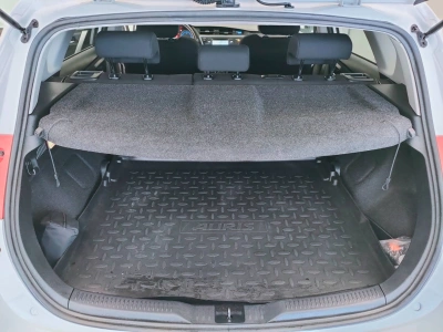 5 - Toyota Auris Cascioli Group