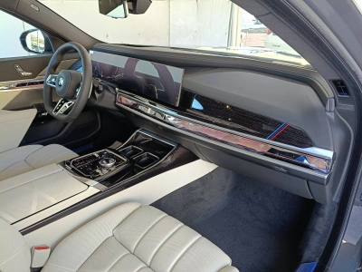 10 - BMW Serie 7 Cascioli Group