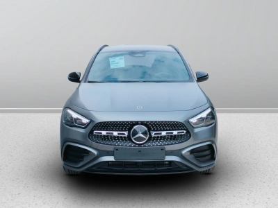 2 - Mercedes-Benz GLA Cascioli Group