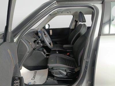 8 - MINI Countryman Cascioli Group