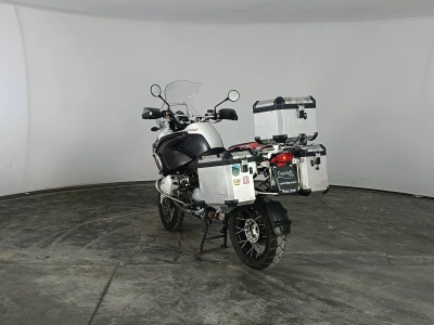 6 - BMW Motorrad GS Cascioli Group