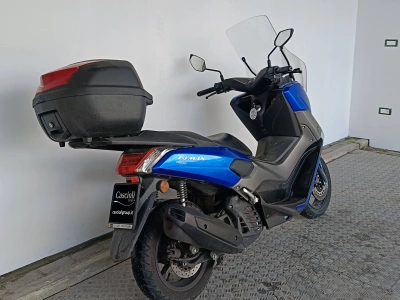 2 - Yamaha Nmax Cascioli Group
