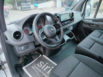 10 - Mercedes Vans Sprinter Cascioli Group