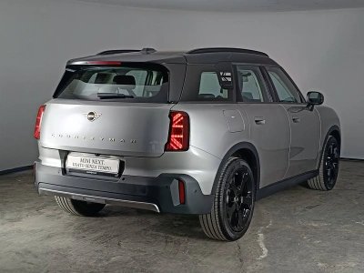 4 - MINI Countryman Cascioli Group