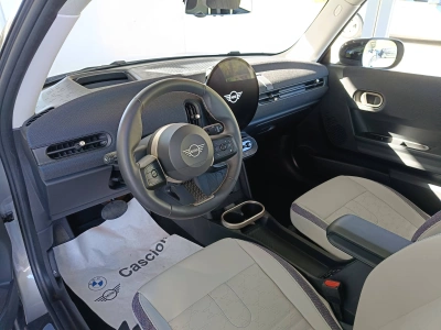7 - MINI Cooper Cascioli Group