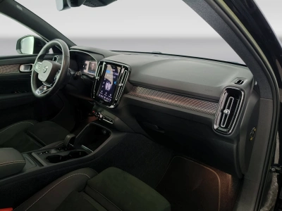 10 - Volvo XC40 Cascioli Group