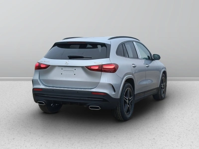 5 - Mercedes-Benz GLA Cascioli Group