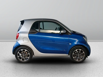 3 - smart fortwo Cascioli Group