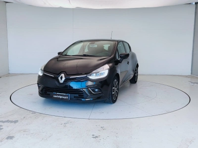 1 - Renault Clio Cascioli Group
