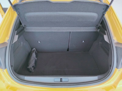 8 - Peugeot 208 Cascioli Group