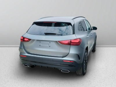 6 - Mercedes-Benz GLA Cascioli Group