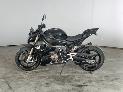 5 - BMW Motorrad R Cascioli Group